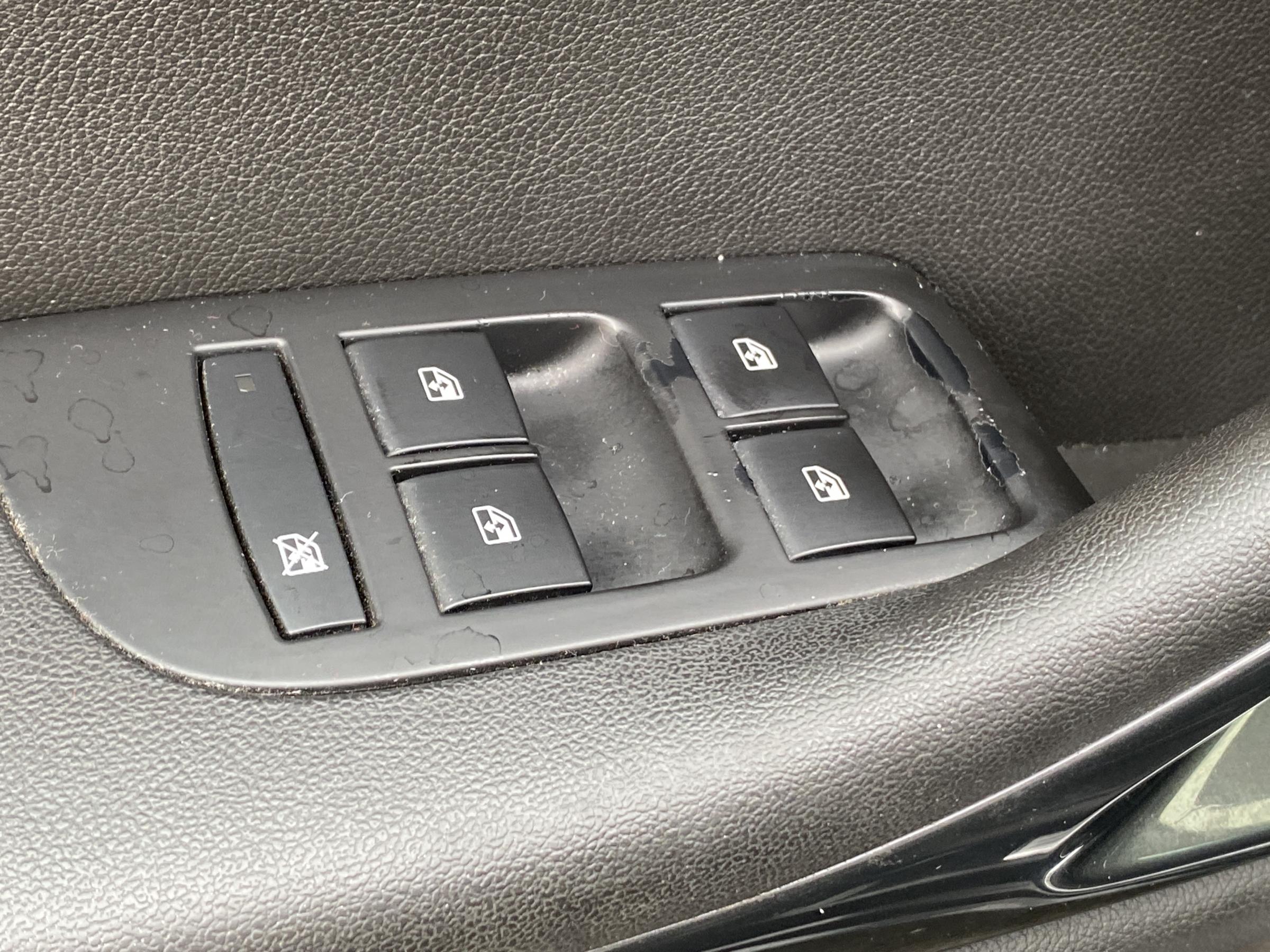 Opel Zafira, 2013 - pohled č. 12