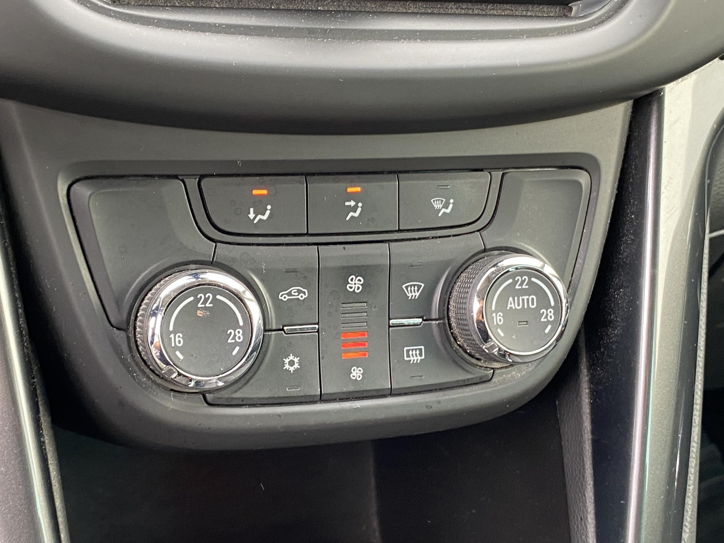 Opel Zafira, 2013 - pohled č. 16