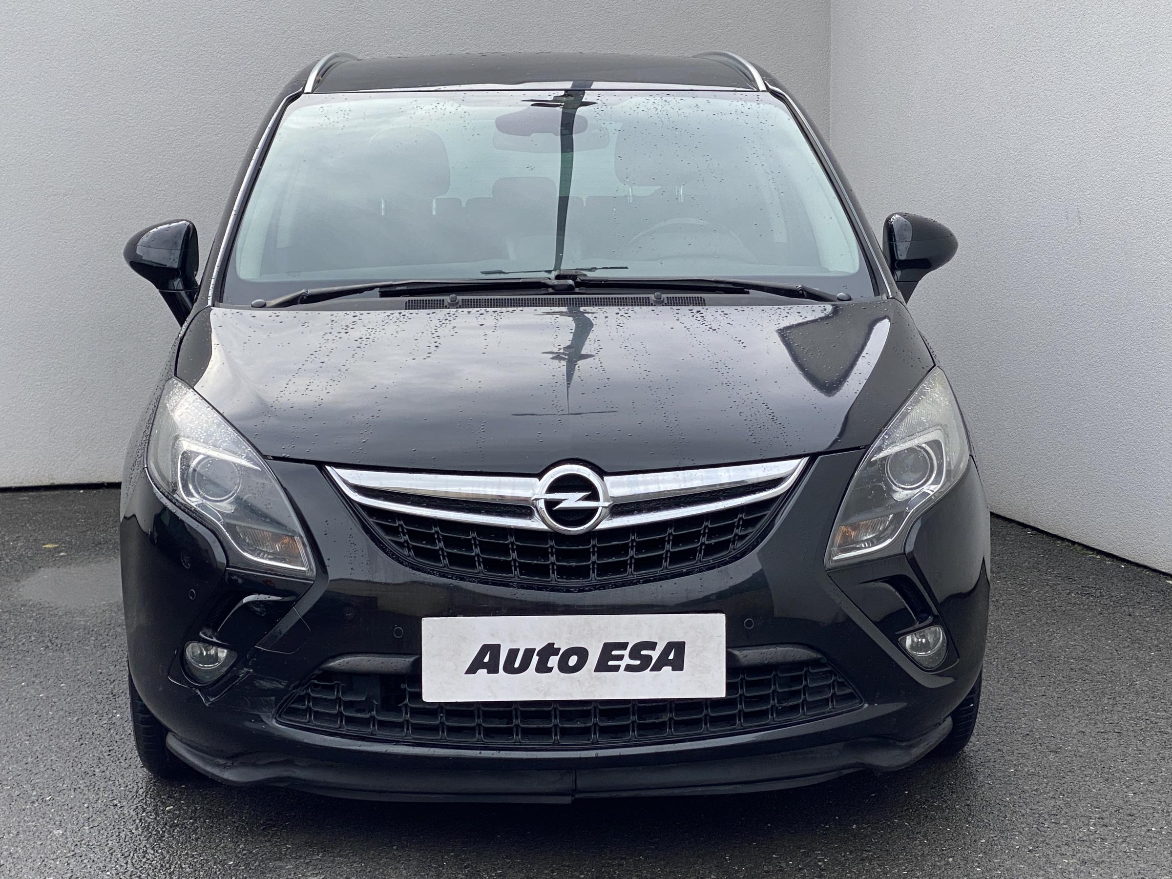 Opel Zafira, 2013 - pohled č. 2