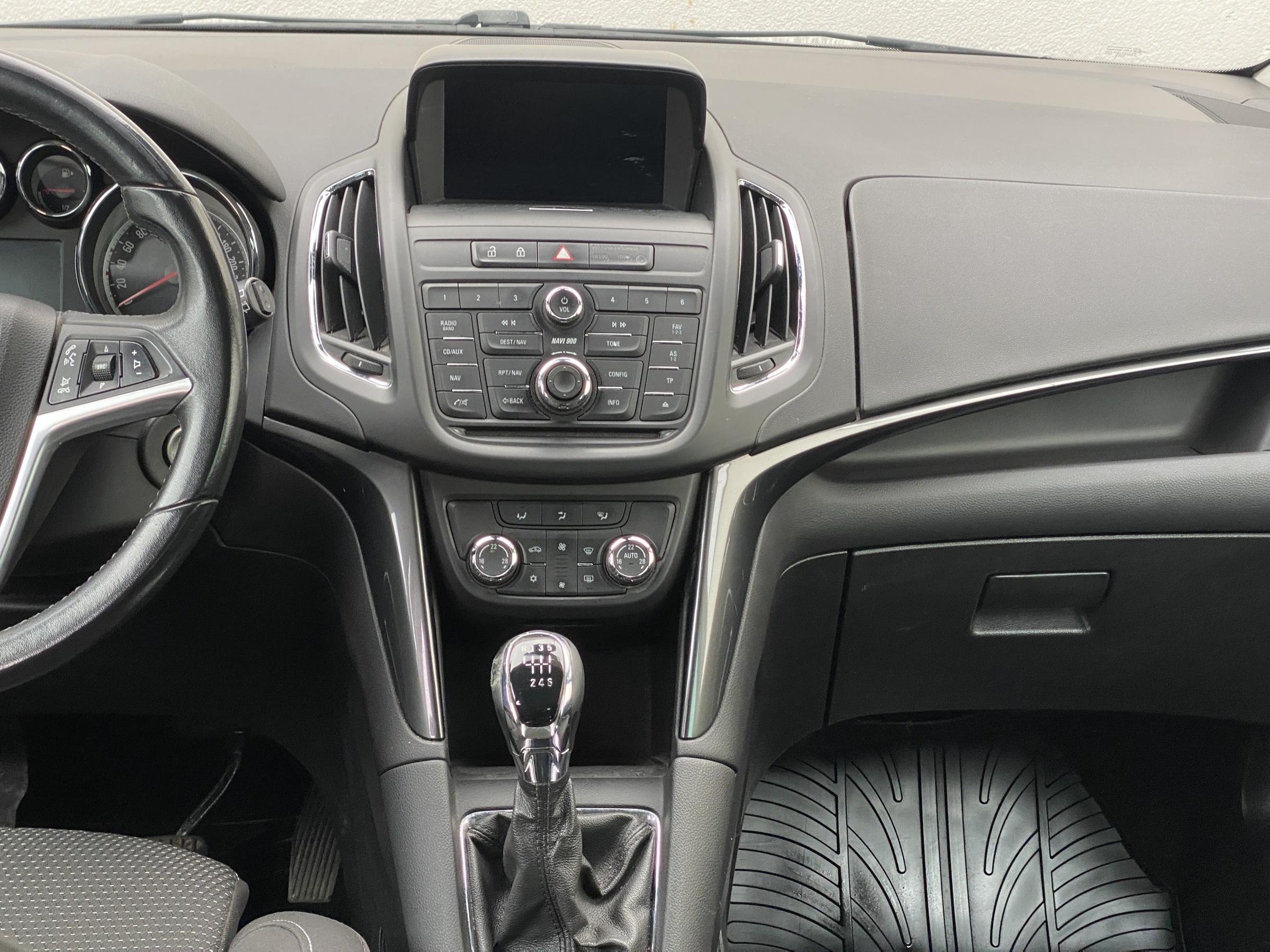 Opel Zafira, 2013 - pohled č. 9