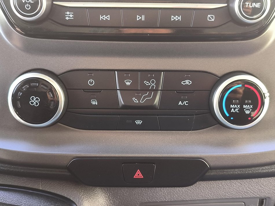 Ford Transit Custom 2.0TDCi  DÍLNA SORTIMO