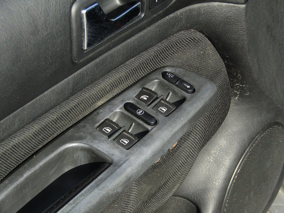 Volkswagen Golf 1.4i16V 