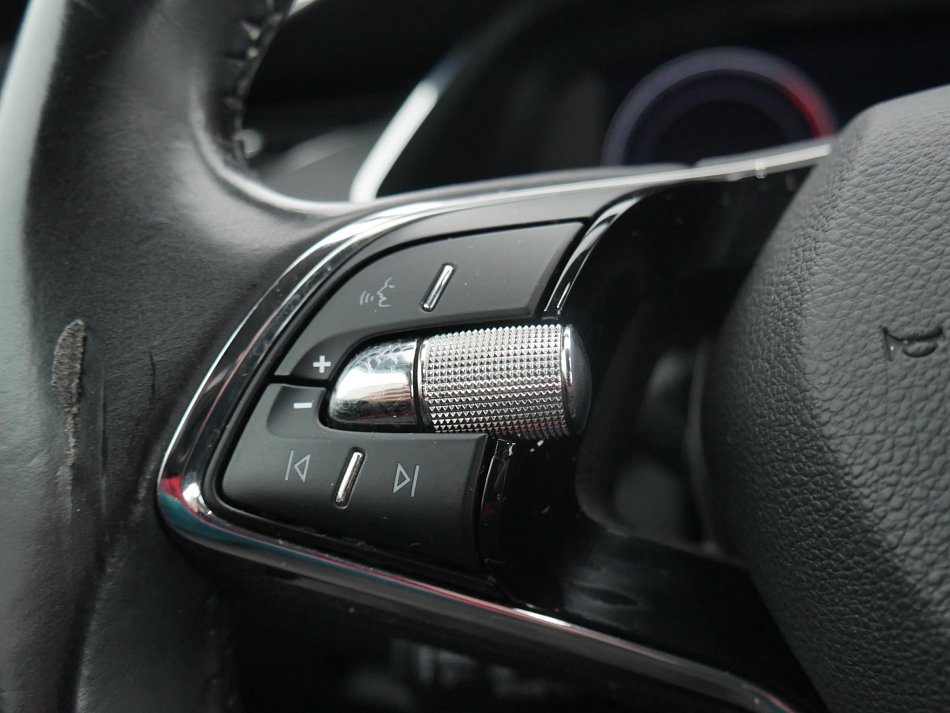 Škoda Octavia IV 2.0 TDi 