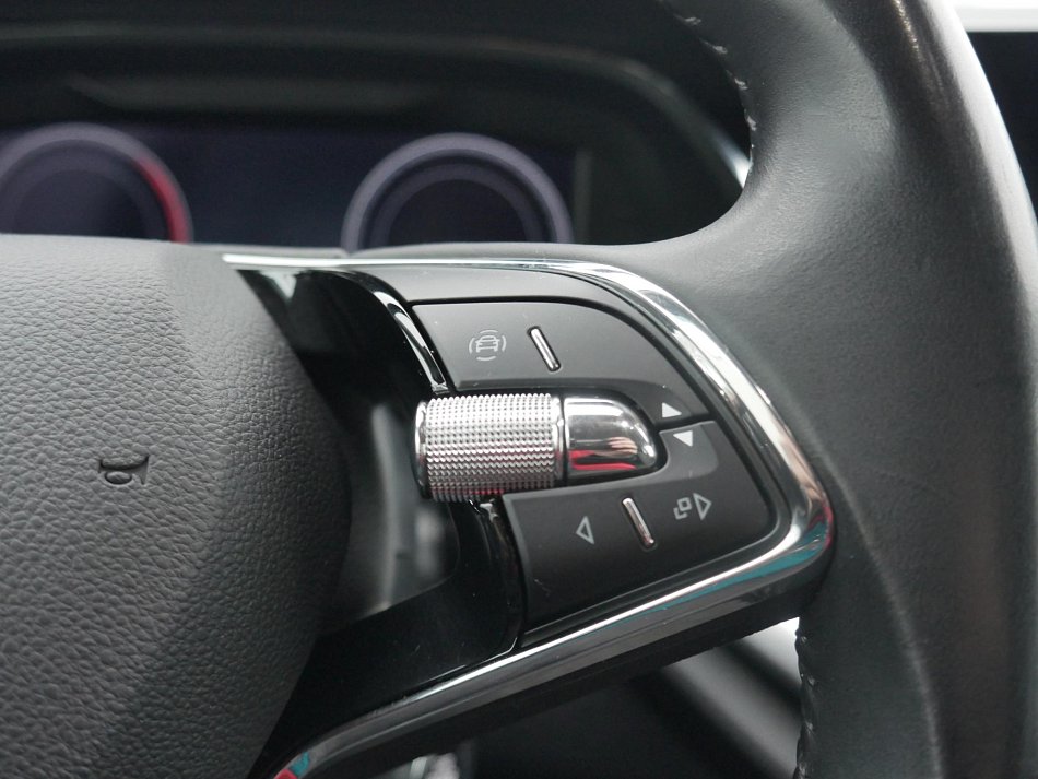 Škoda Octavia IV 2.0 TDi 