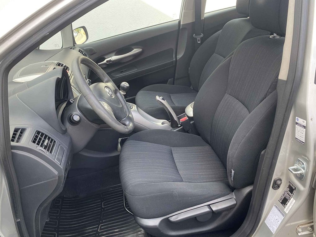 Toyota Auris 1.4d 