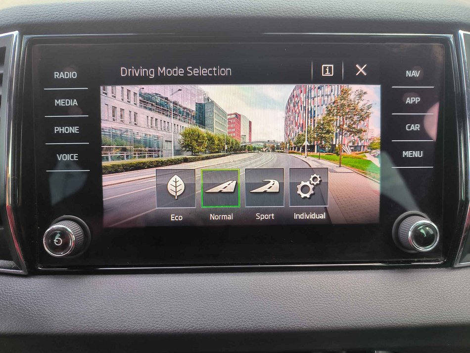 Škoda Karoq 1.5 TSi SportLine