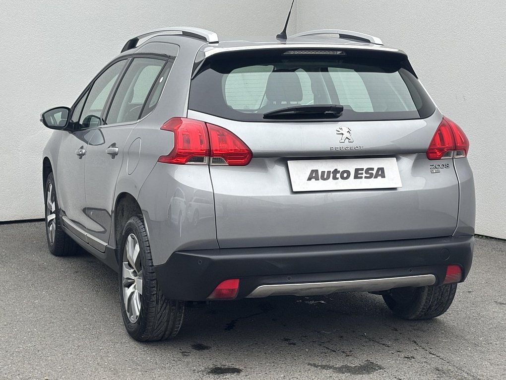 Peugeot 2008 1.2 VTi Allure