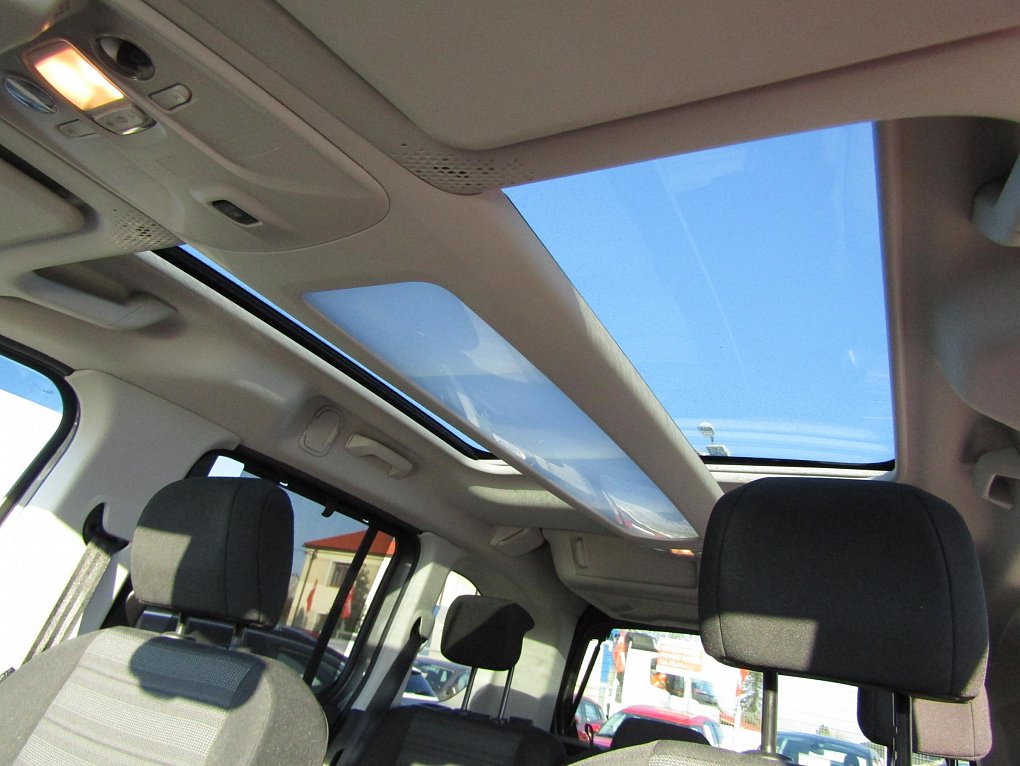 Opel Combo 1.2T Elegance