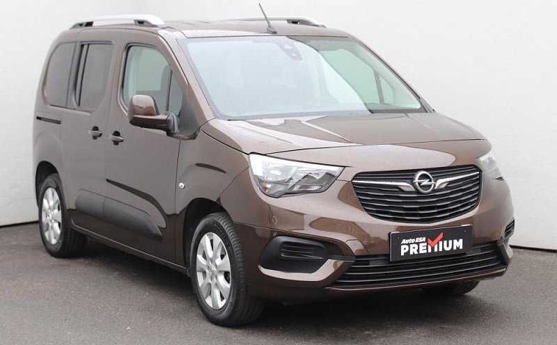 Opel Combo 1.2T Elegance