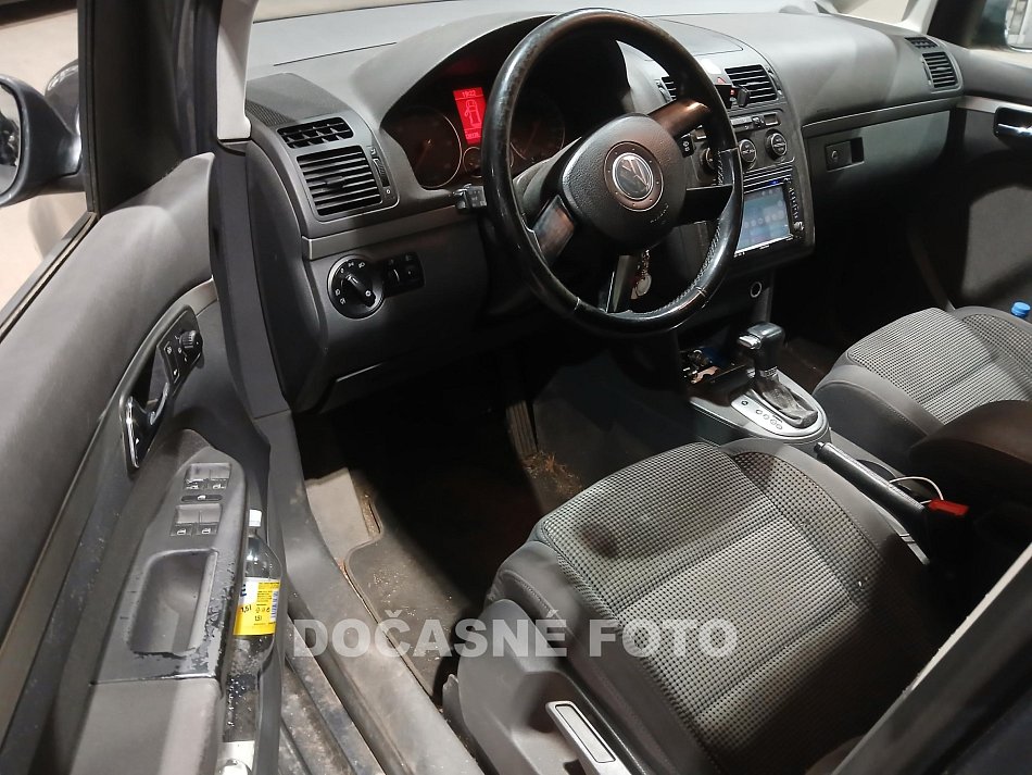 Volkswagen Touran 2.0 TDi 