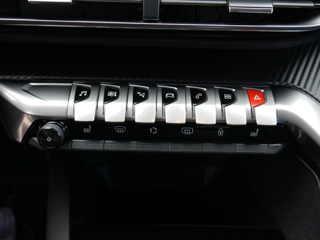 Peugeot 5008 1.2PT 