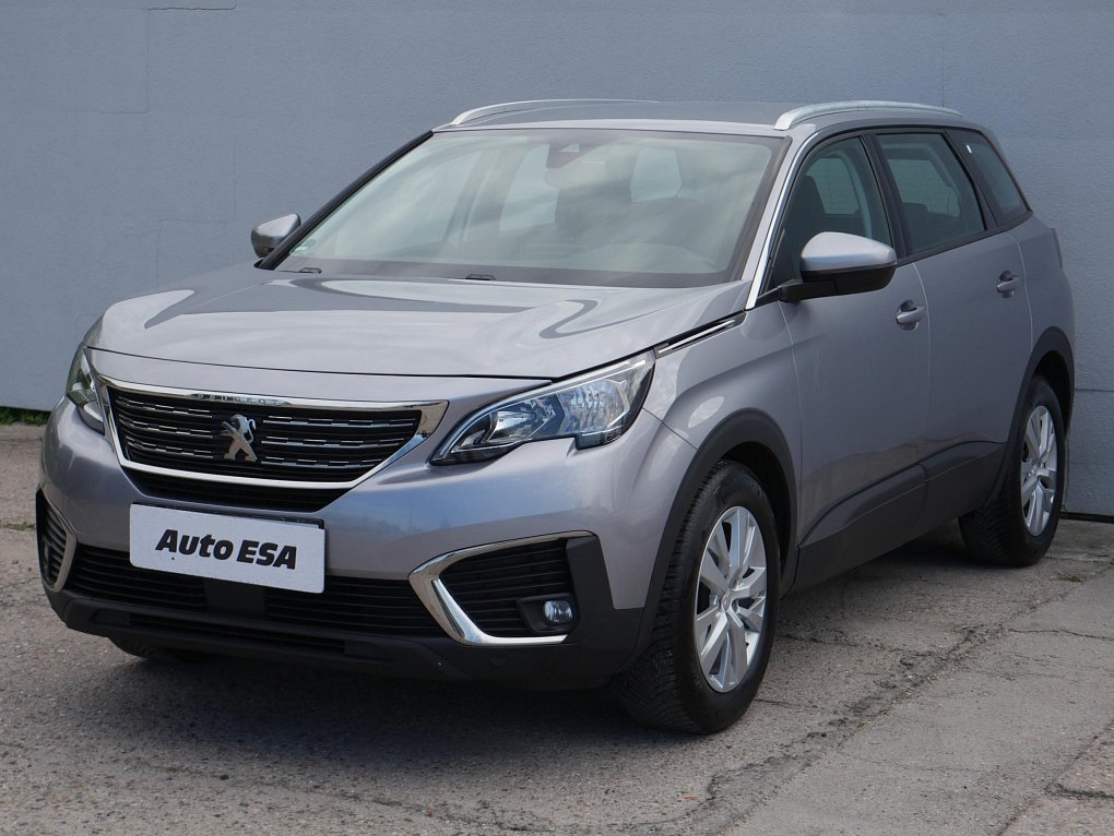 Peugeot 5008 1.2PT 