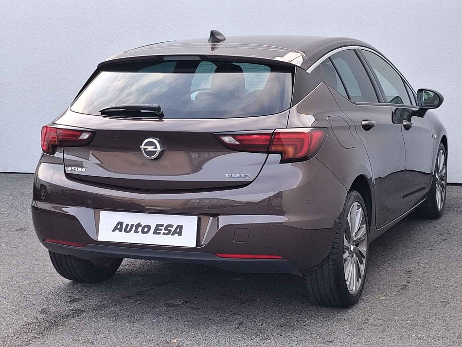Opel Astra 1.4T Innovation