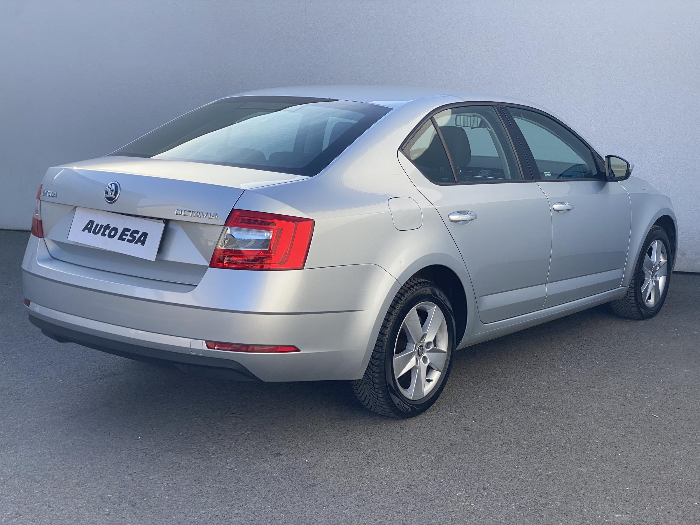Škoda Octavia III, 2018 - pohled č. 4