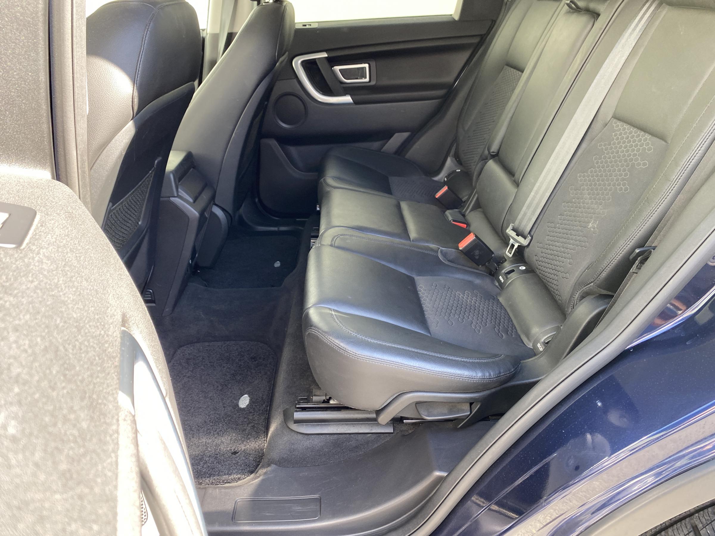 Land Rover Discovery Sport, 2016 - pohled č. 11