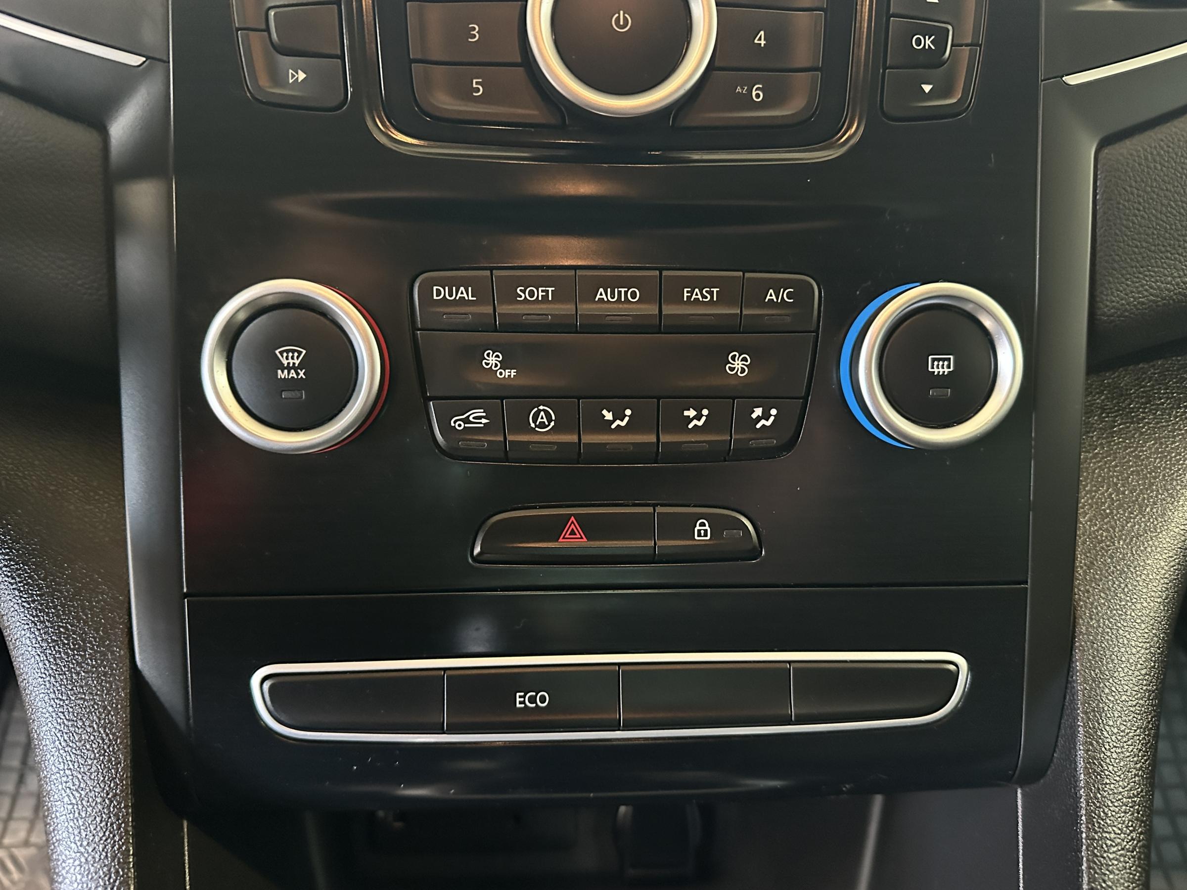 Renault Mégane, 2018 - pohled č. 16