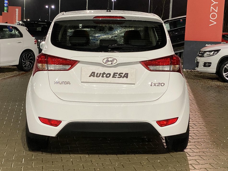 Hyundai Ix20 1.6i 