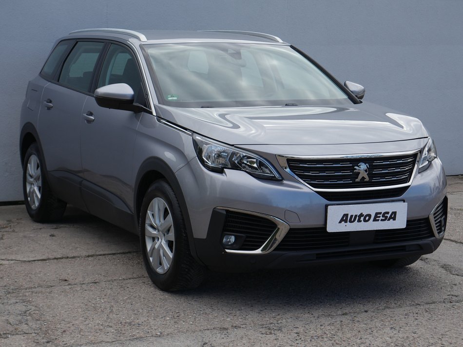 Peugeot 5008 1.2PT 