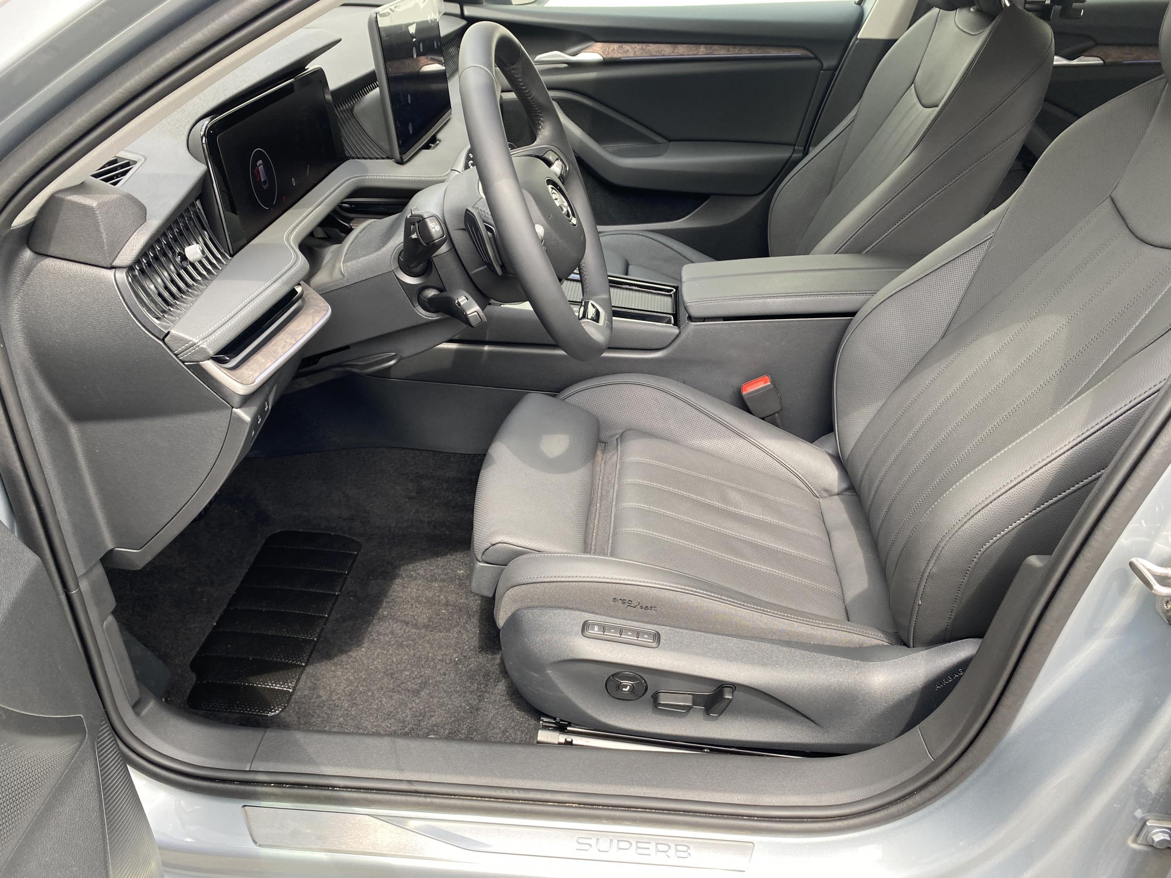 Škoda Superb IV, 2024 - pohled č. 11