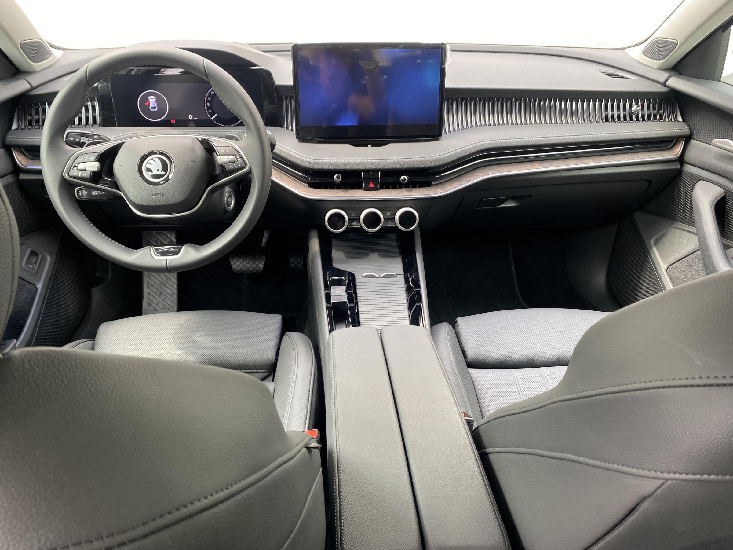 Škoda Superb IV, 2024 - pohled č. 9