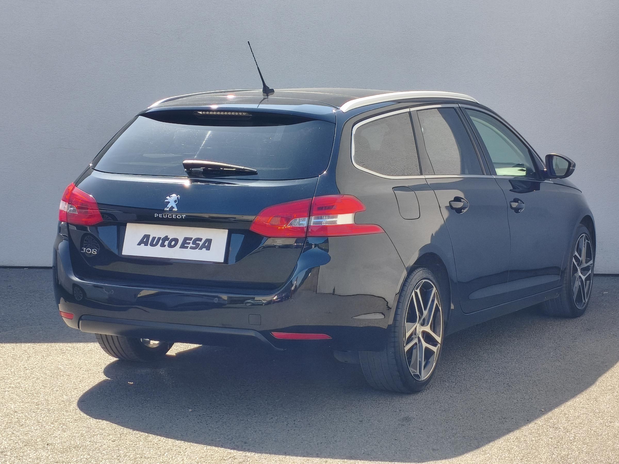 Peugeot 308, 2018 - pohled č. 4