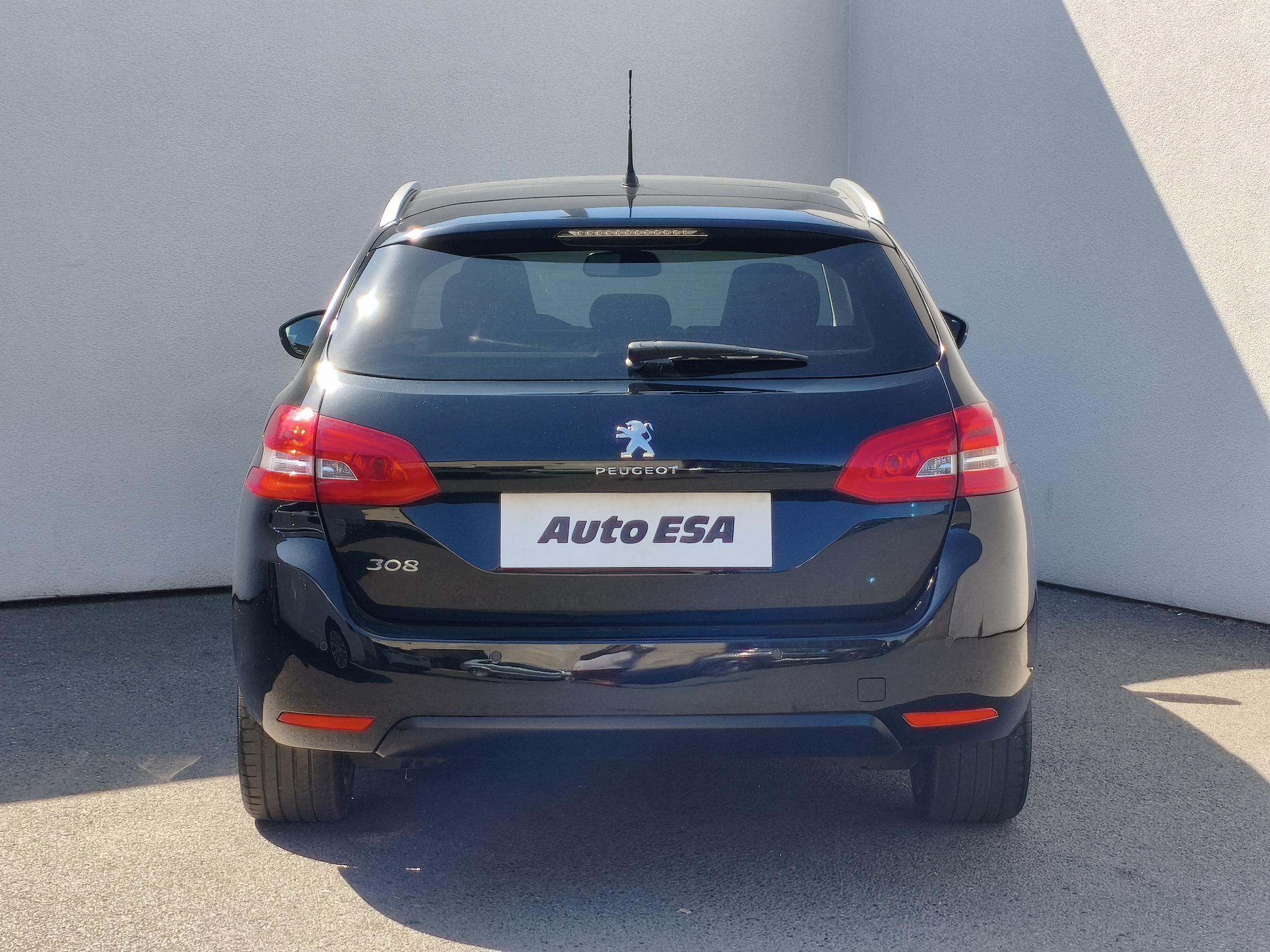 Peugeot 308, 2018 - pohled č. 5