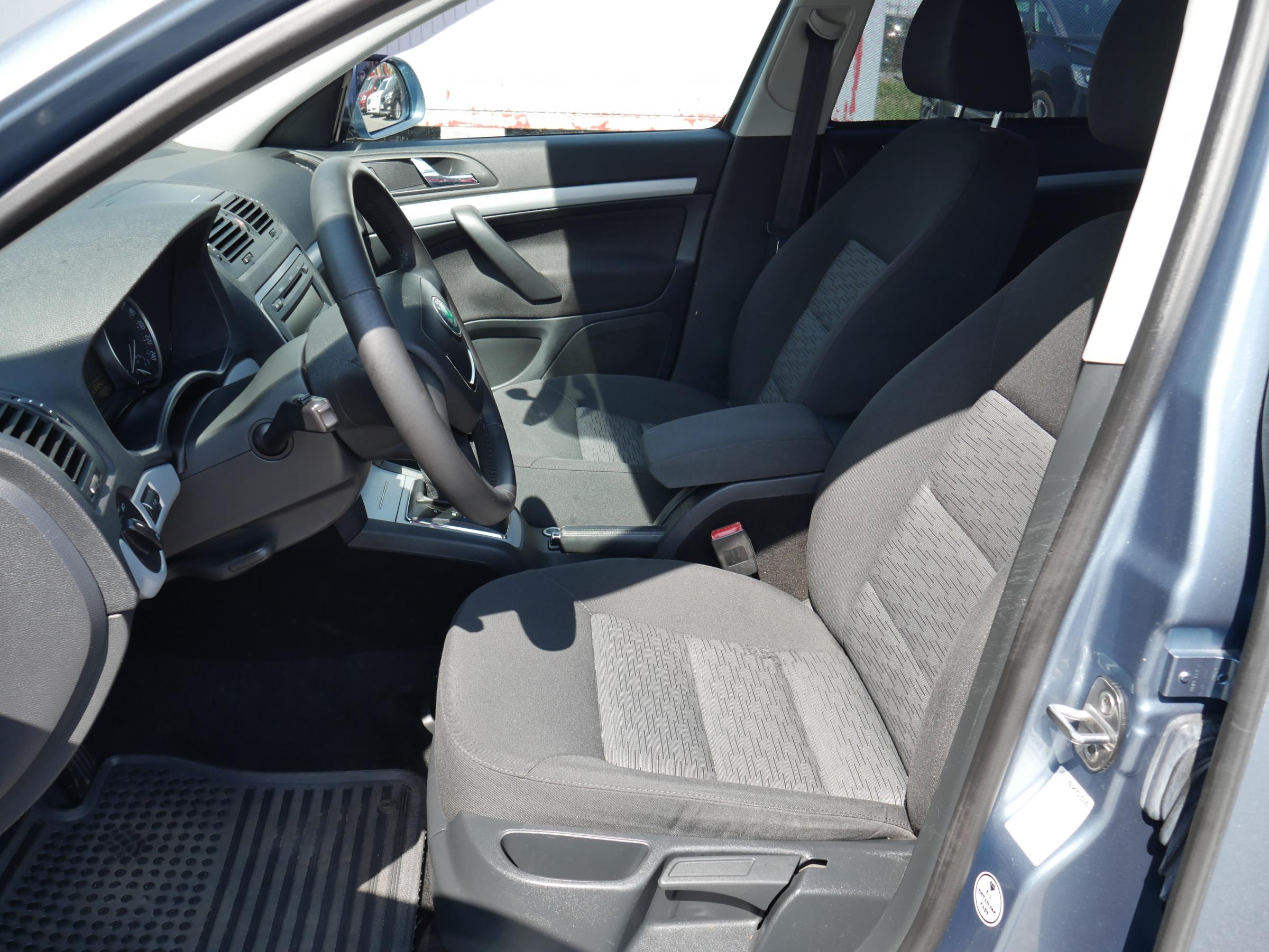 Škoda Octavia II, 2011 - pohled č. 8