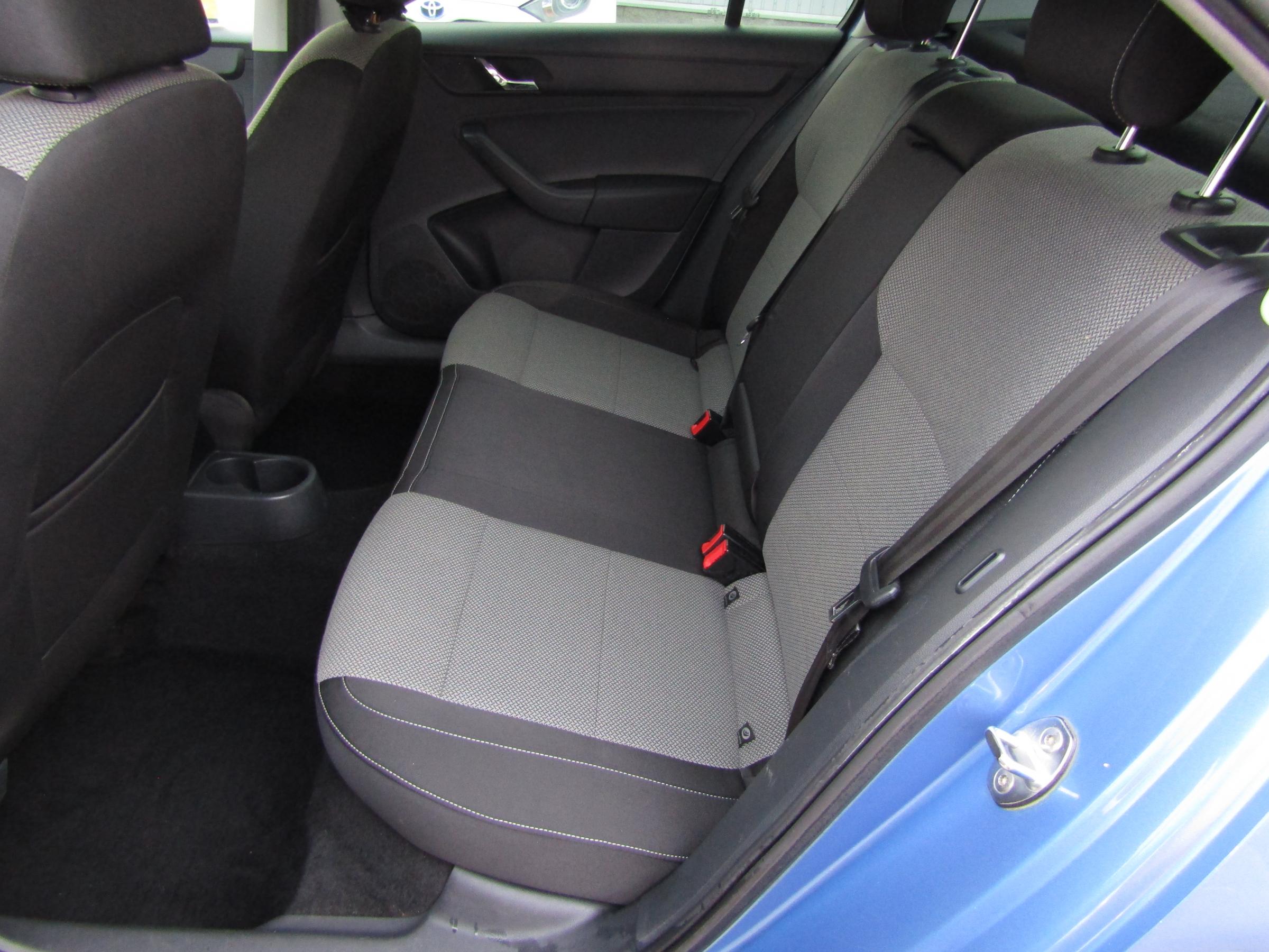 Škoda Rapid, 2013 - pohled č. 10