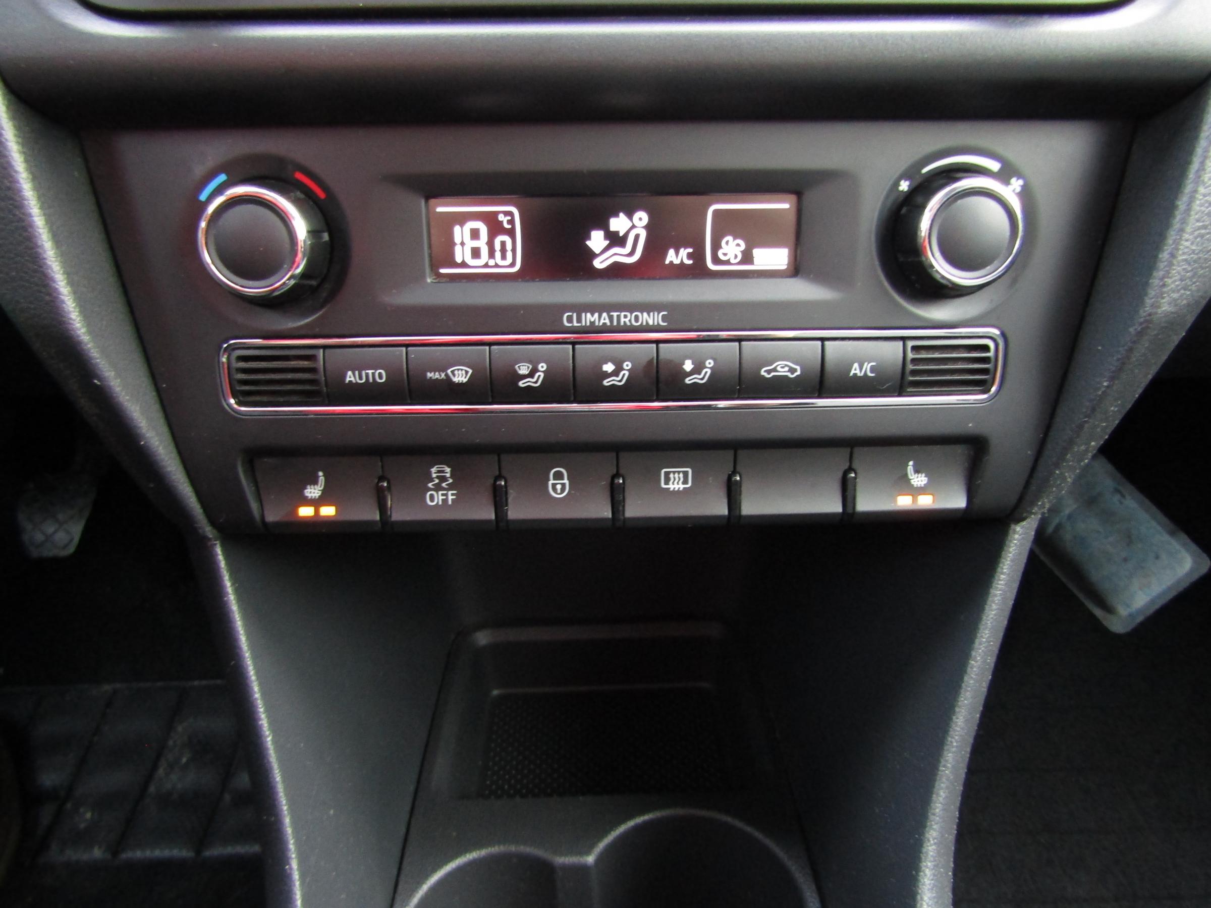 Škoda Rapid, 2013 - pohled č. 16