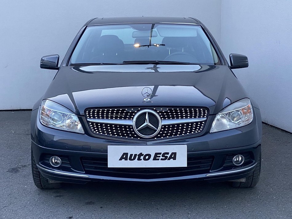 Mercedes-Benz Třída C 1.6T Elegance C180