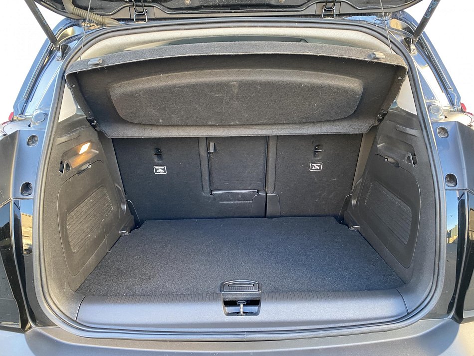 Opel Crossland 1.2 T Elegance