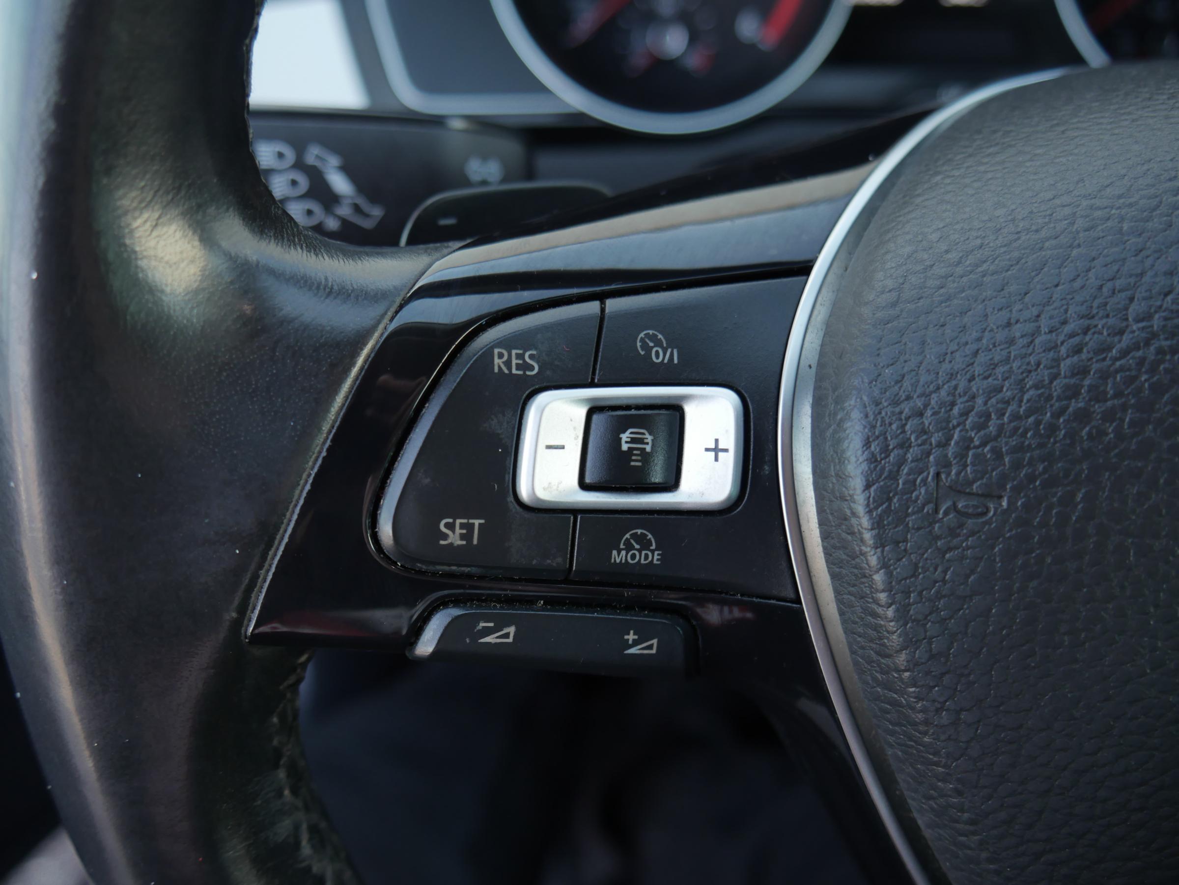 Volkswagen Passat, 2016 - pohled č. 12