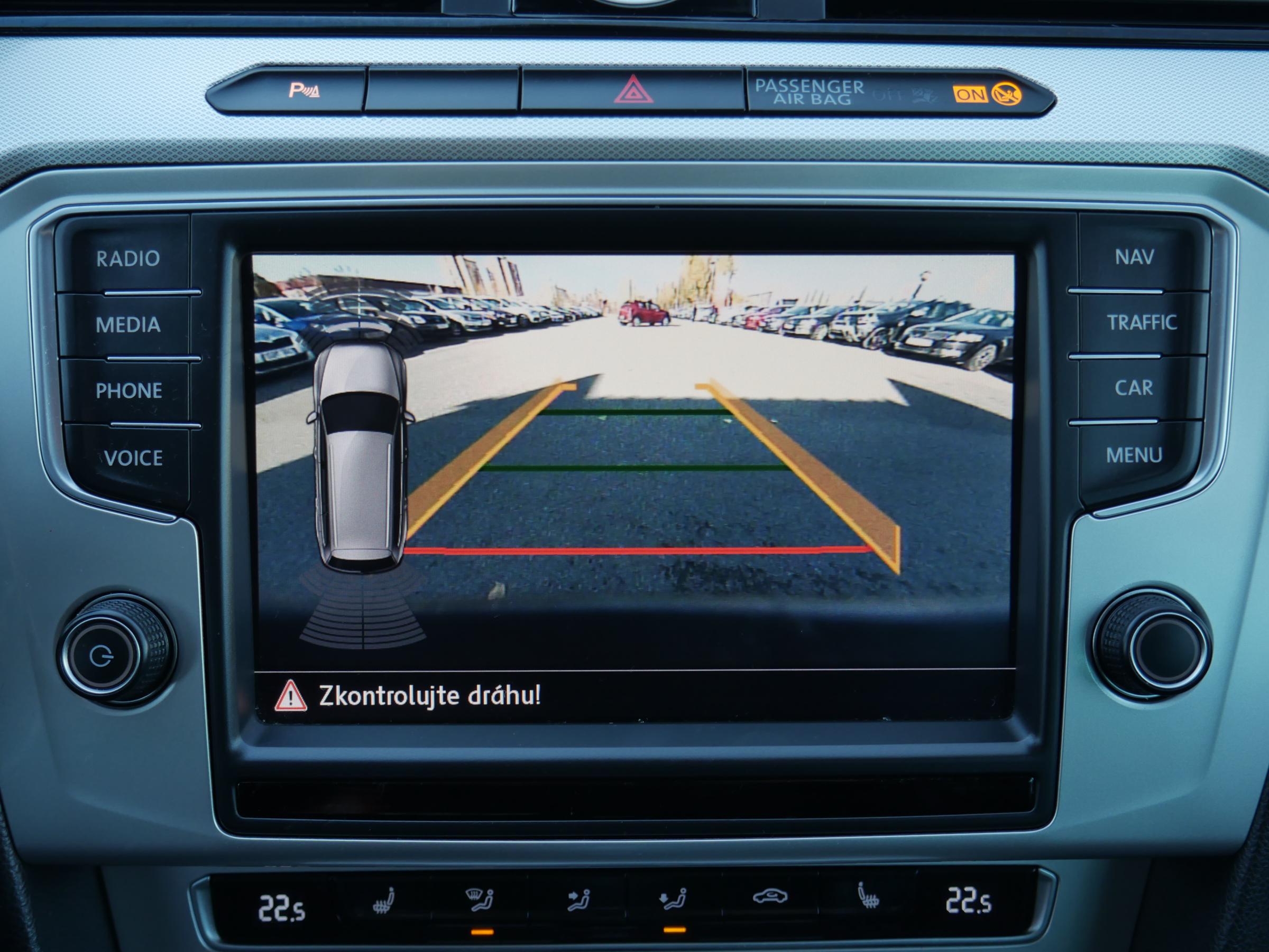 Volkswagen Passat, 2016 - pohled č. 18