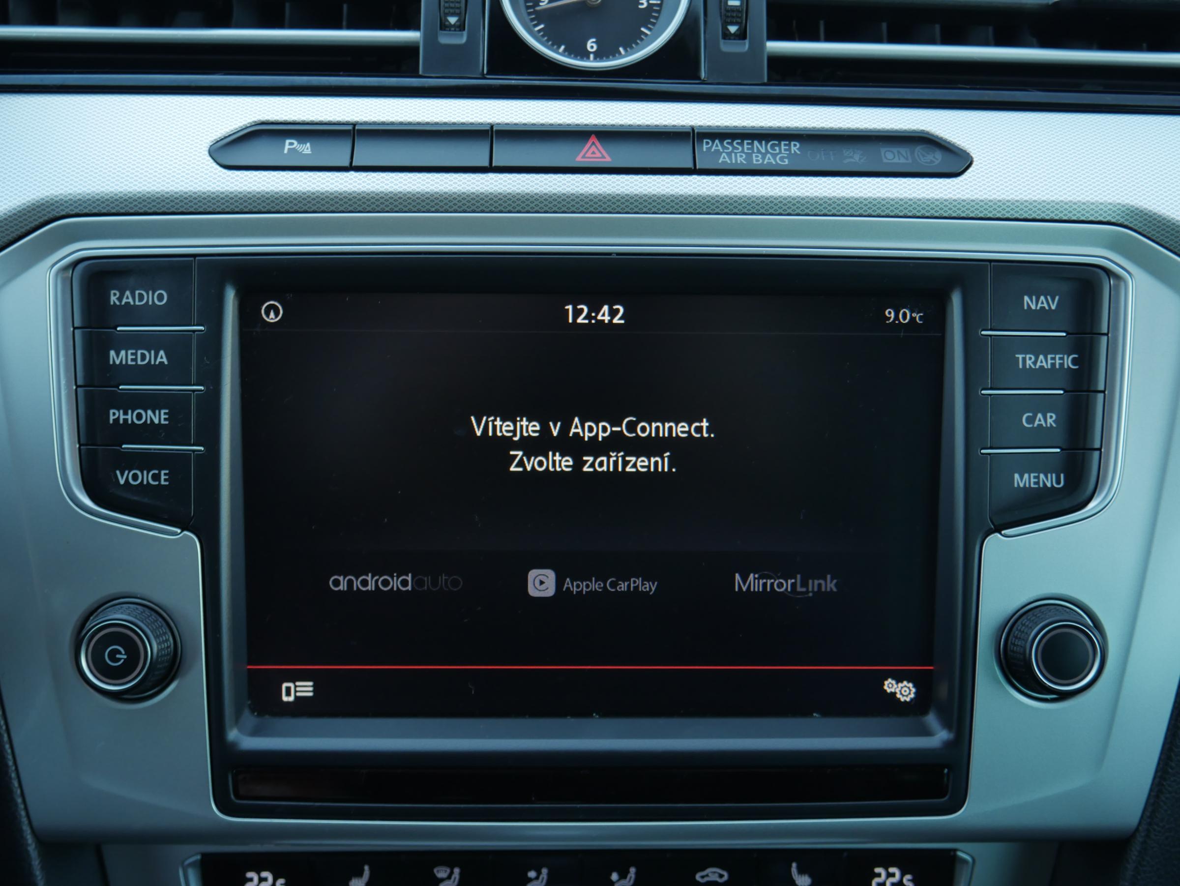 Volkswagen Passat, 2016 - pohled č. 20