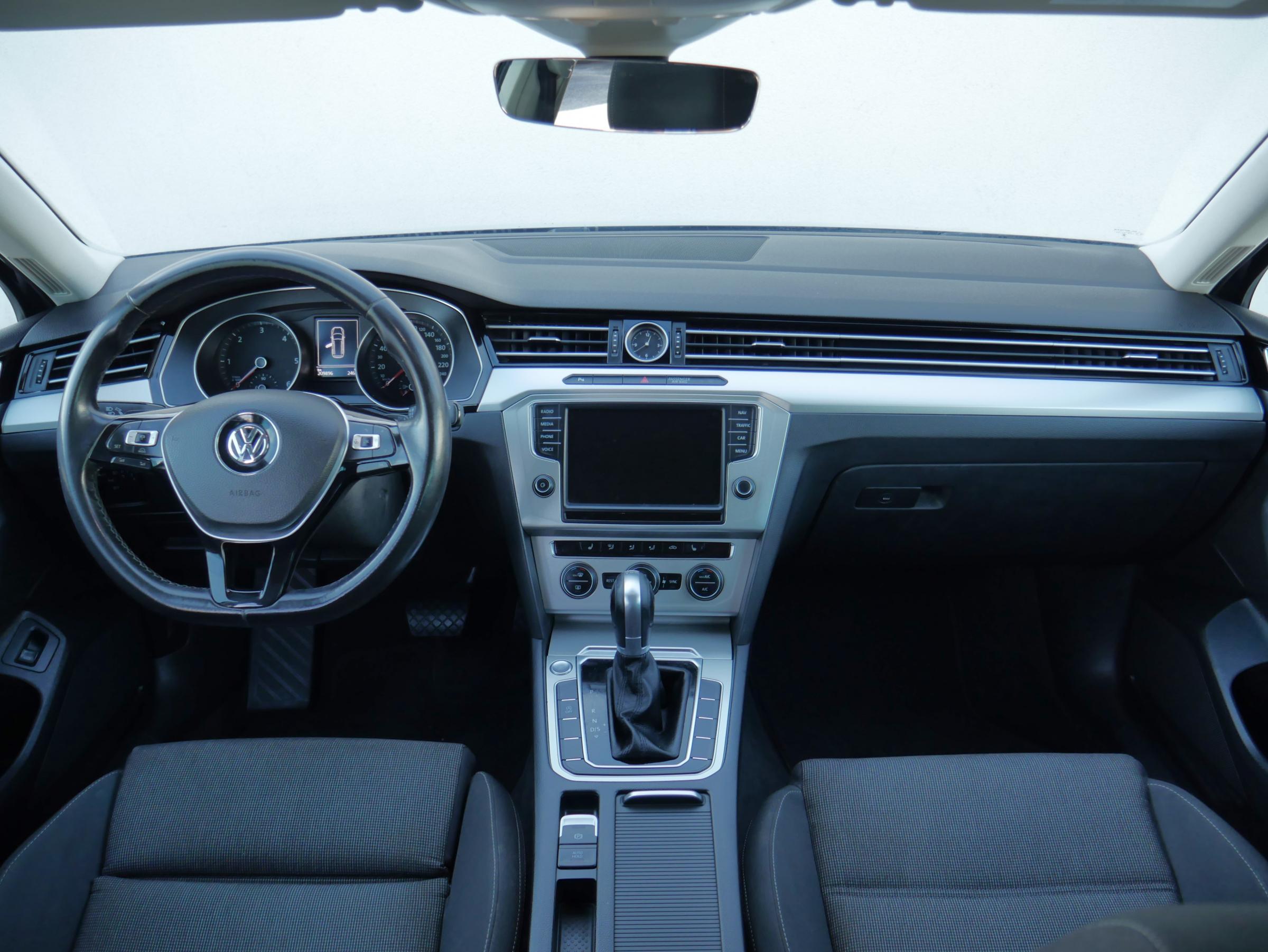 Volkswagen Passat, 2016 - pohled č. 8