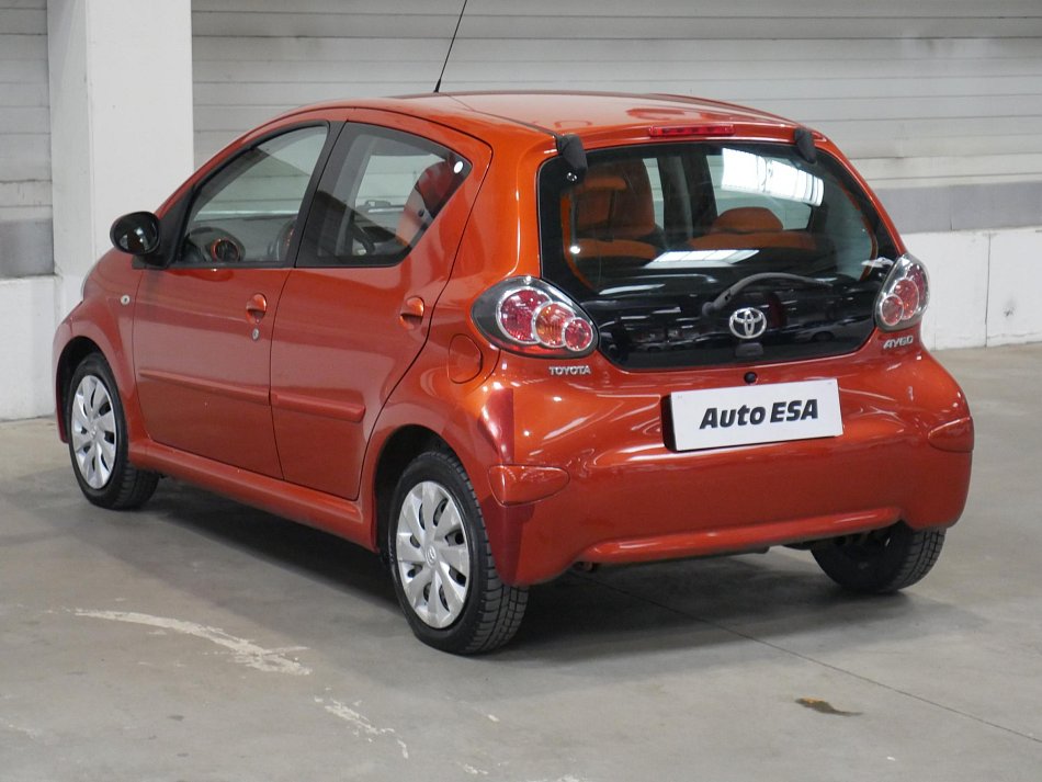 Toyota Aygo 1.0i 
