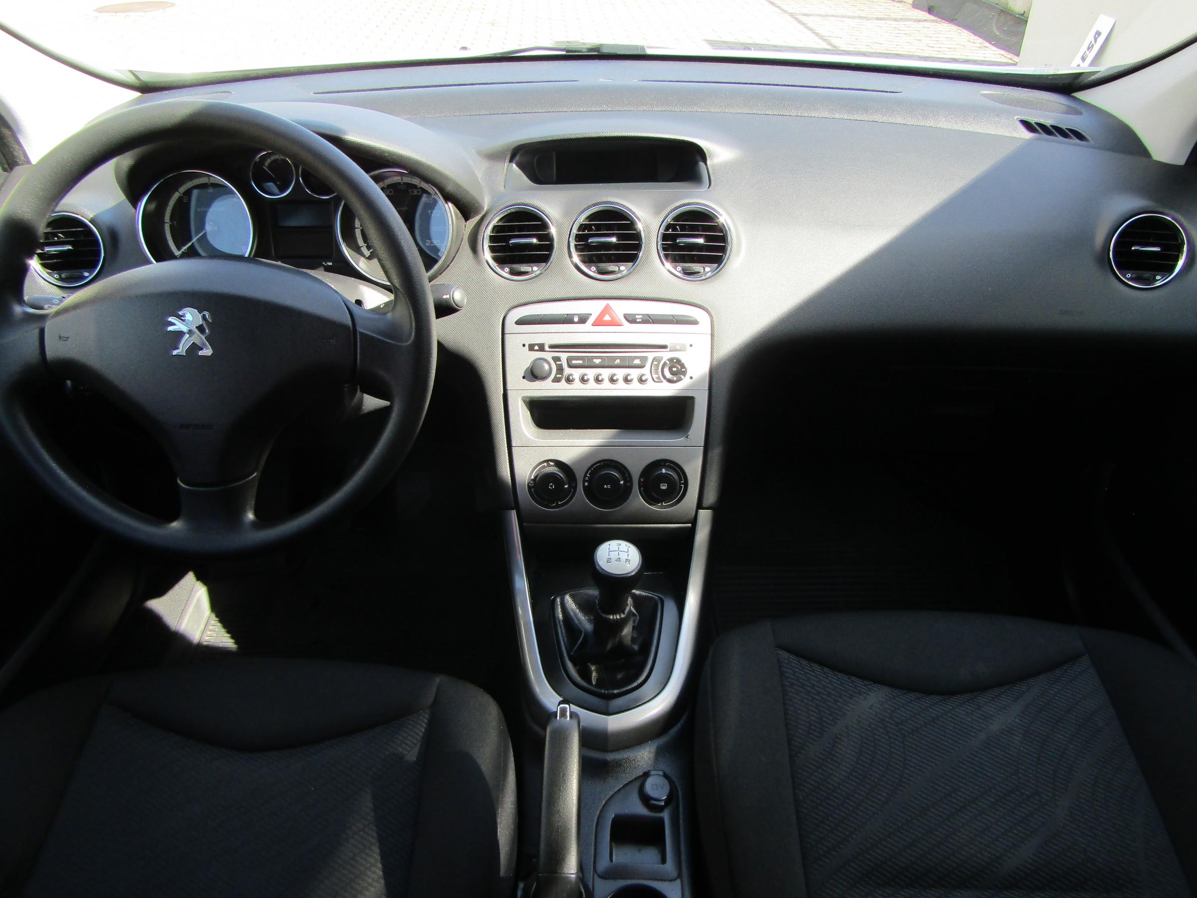 Peugeot 308, 2012 - pohled č. 9
