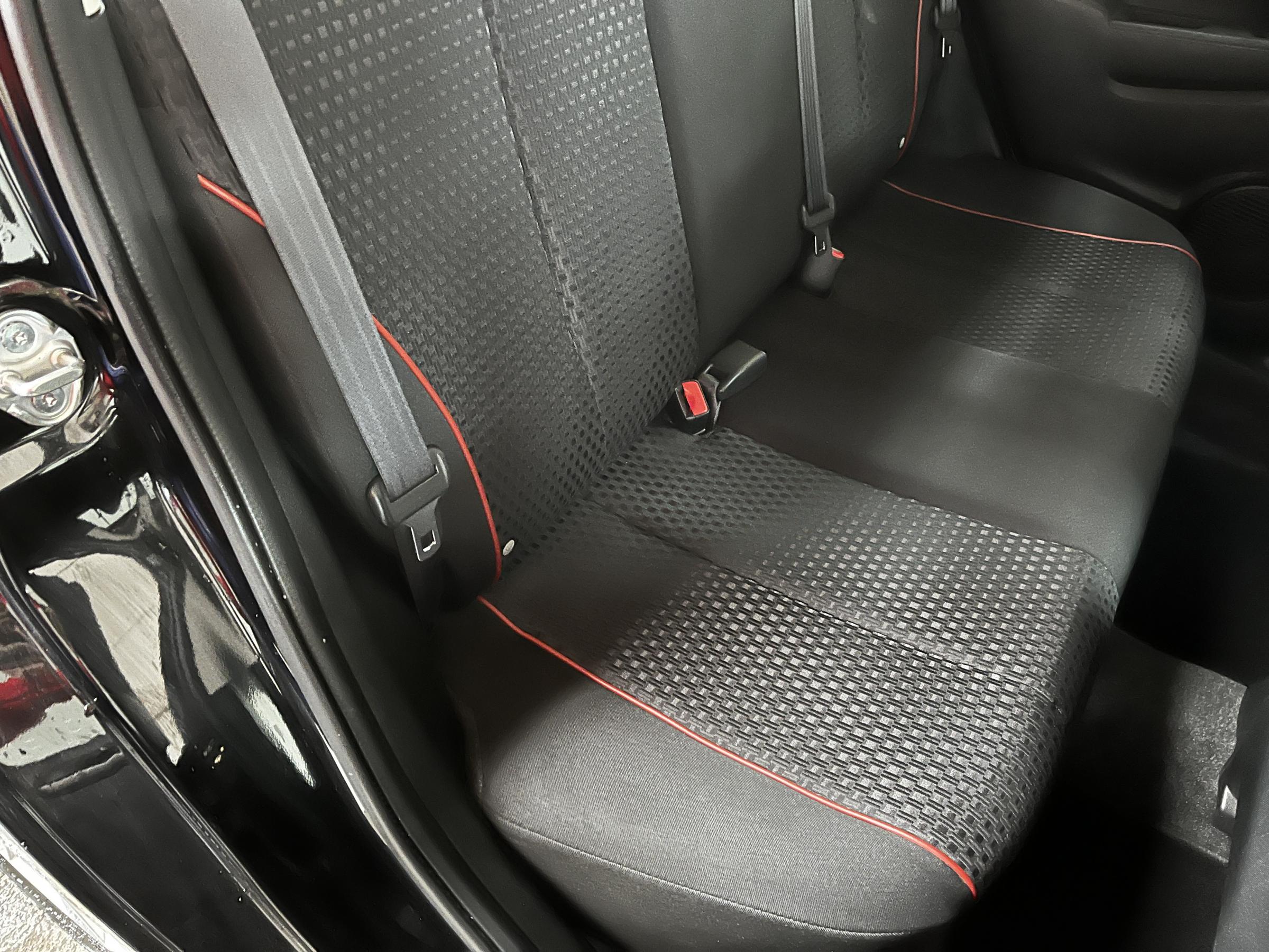 Mazda 2, 2013 - pohled č. 10