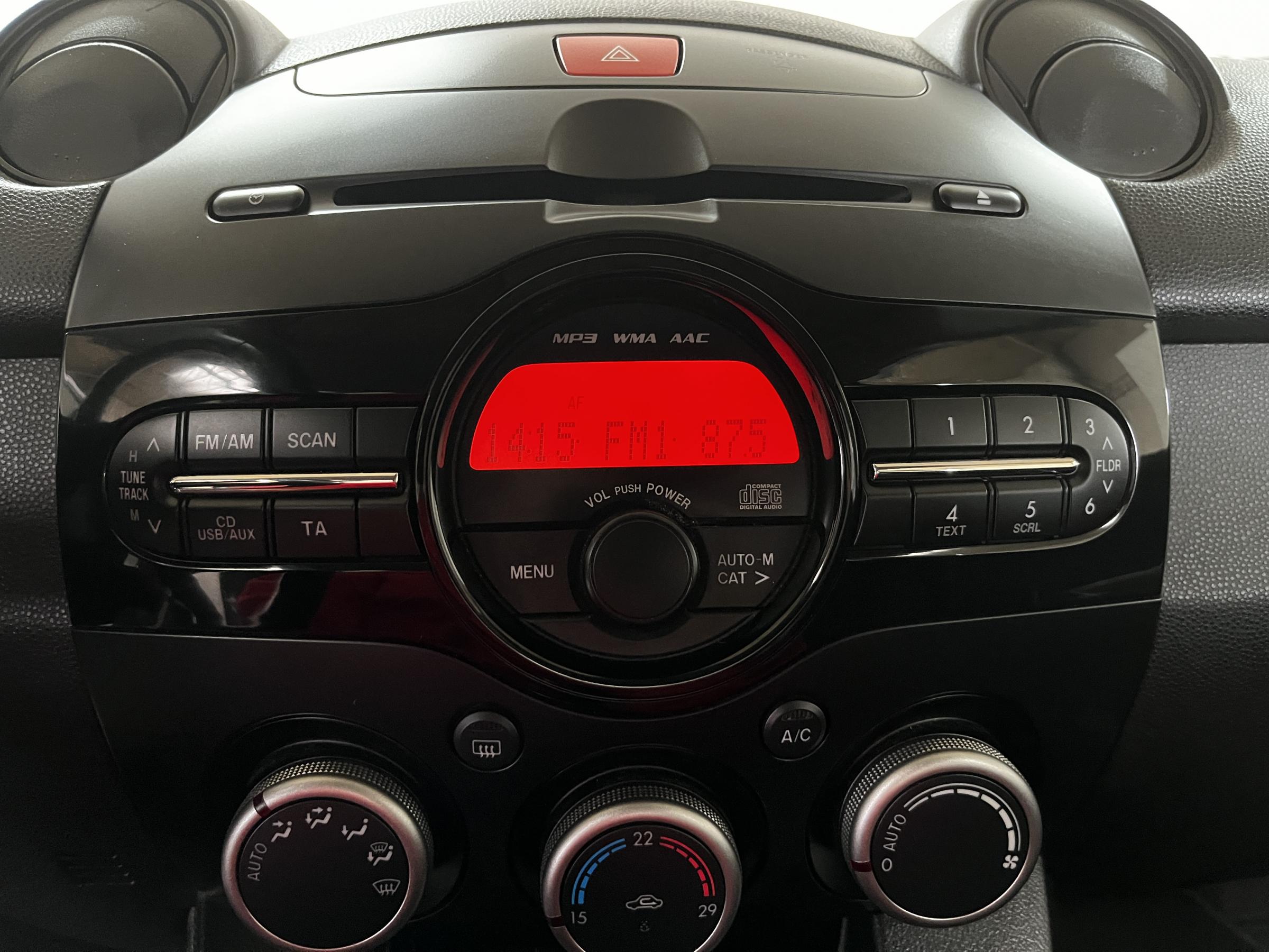 Mazda 2, 2013 - pohled č. 15