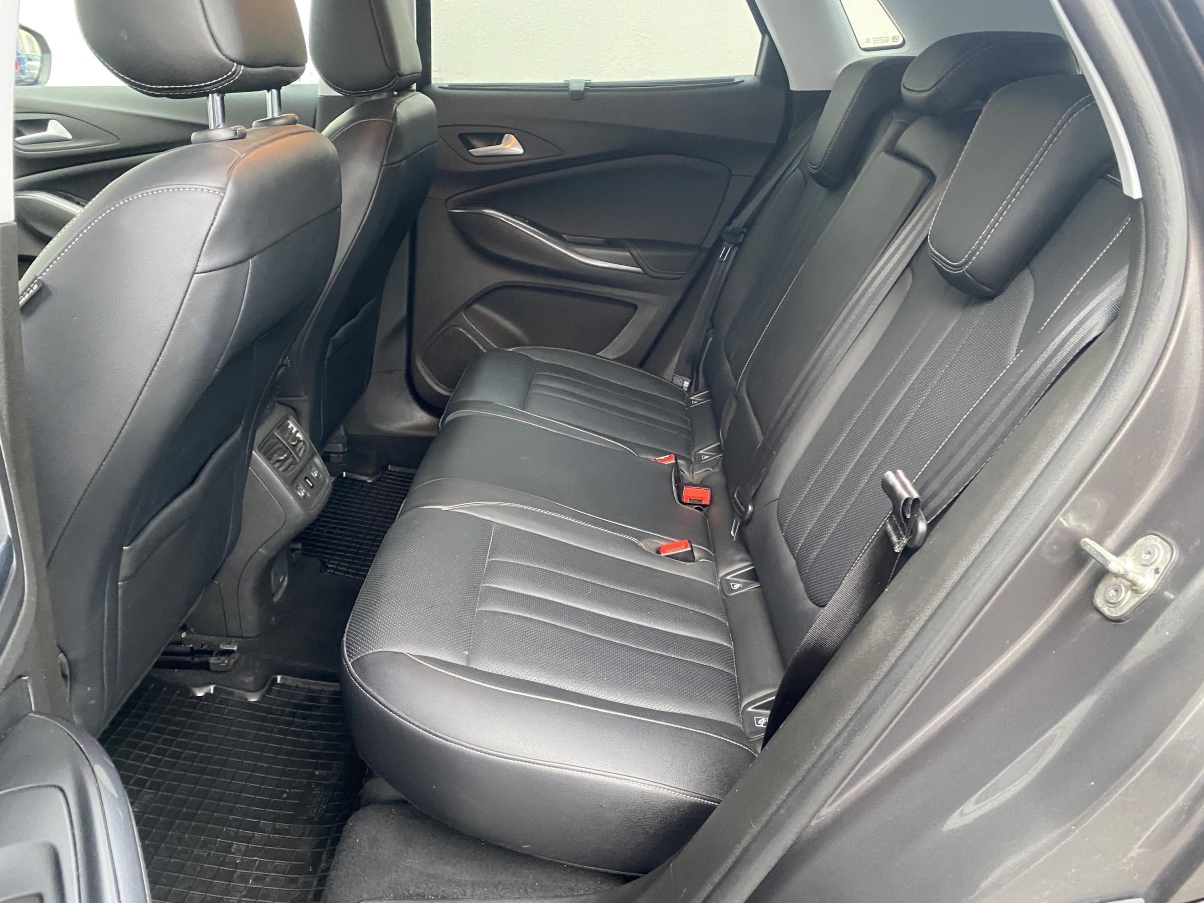 Vauxhall Grandland X, 2020 - pohled č. 10