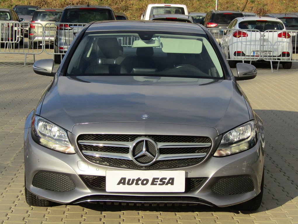 Mercedes-Benz Třída C 1.6  C180