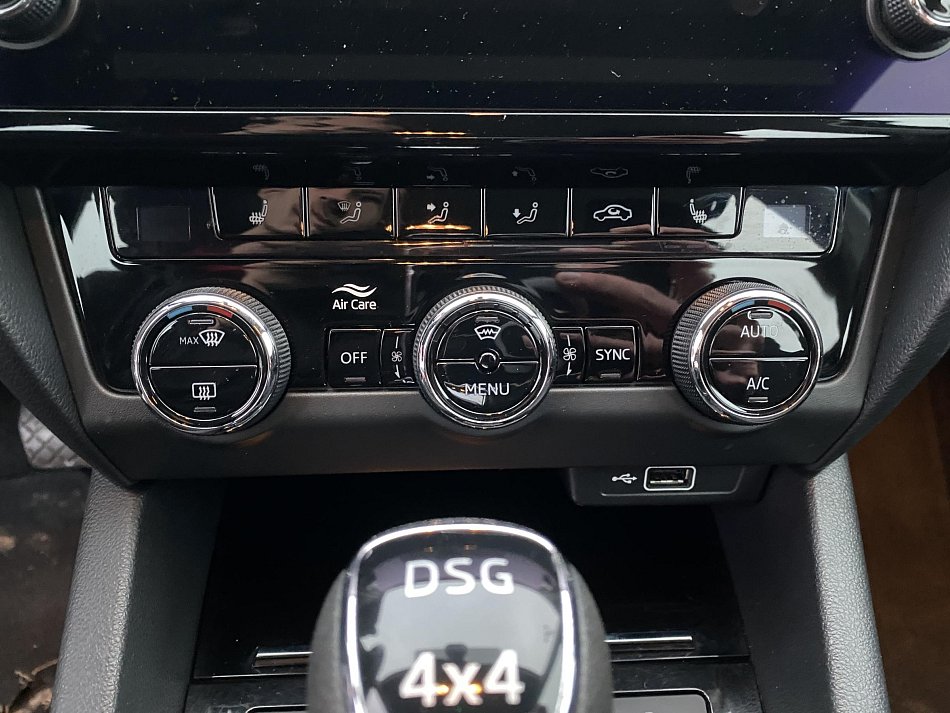 Škoda Octavia III 2.0 TDi  4x4