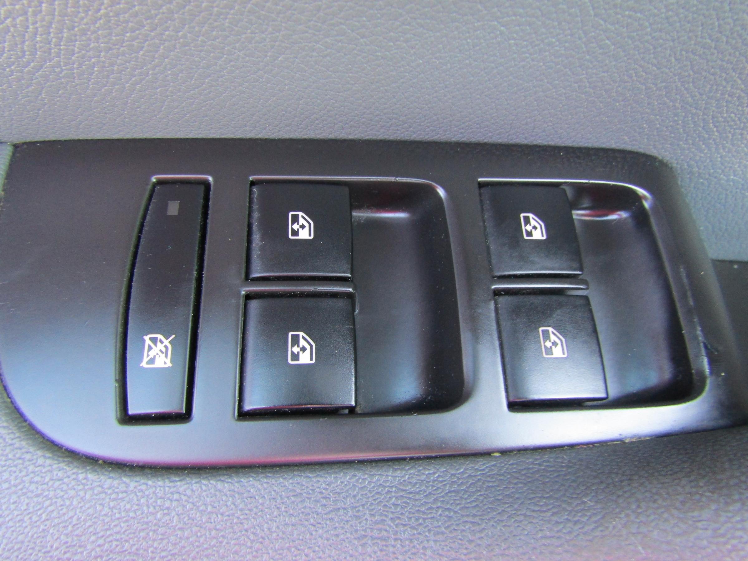 Opel Zafira, 2013 - pohled č. 12