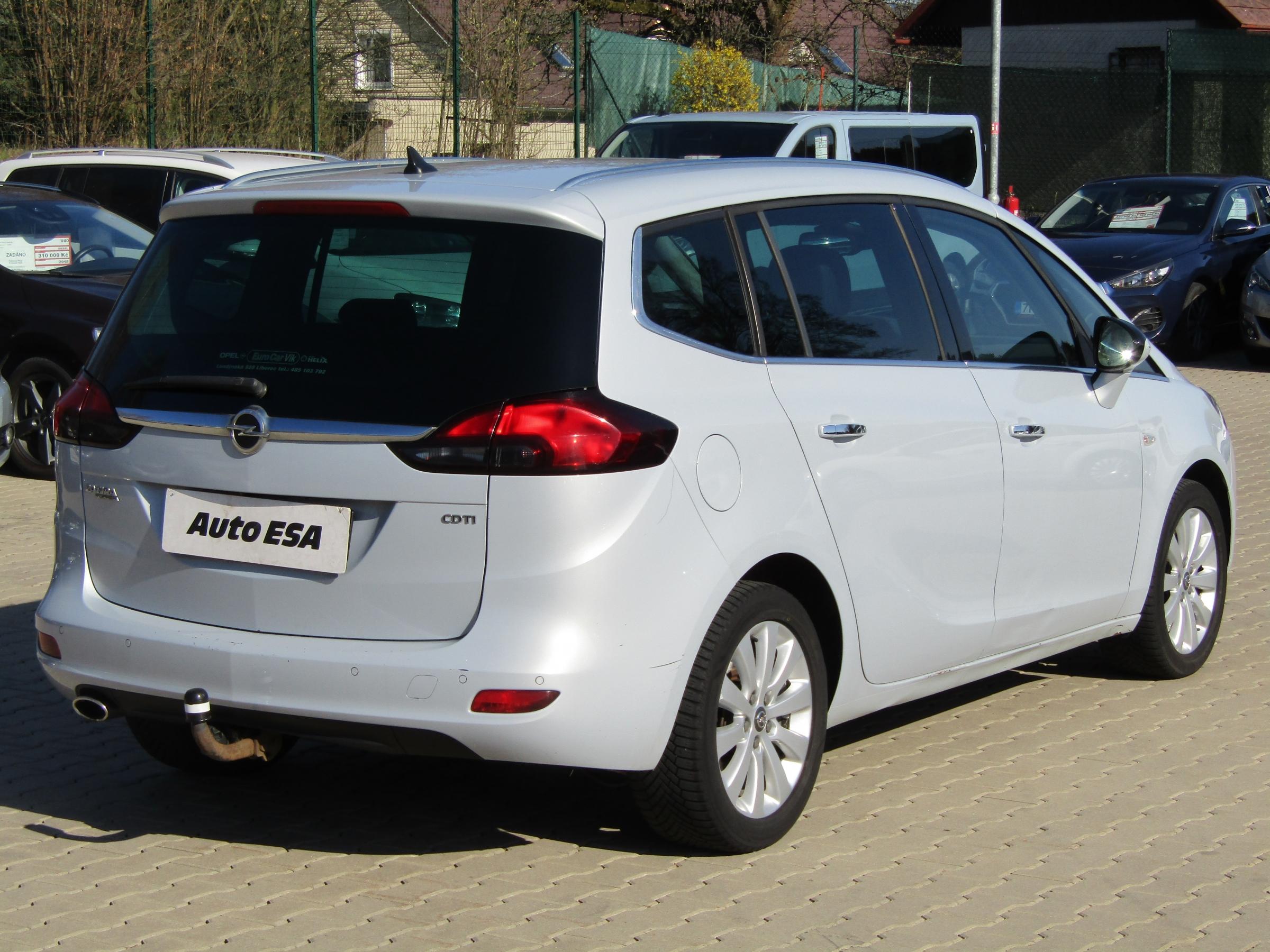 Opel Zafira, 2013 - pohled č. 4