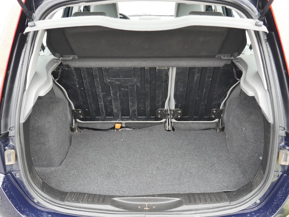 Ford Fusion 1.4i 