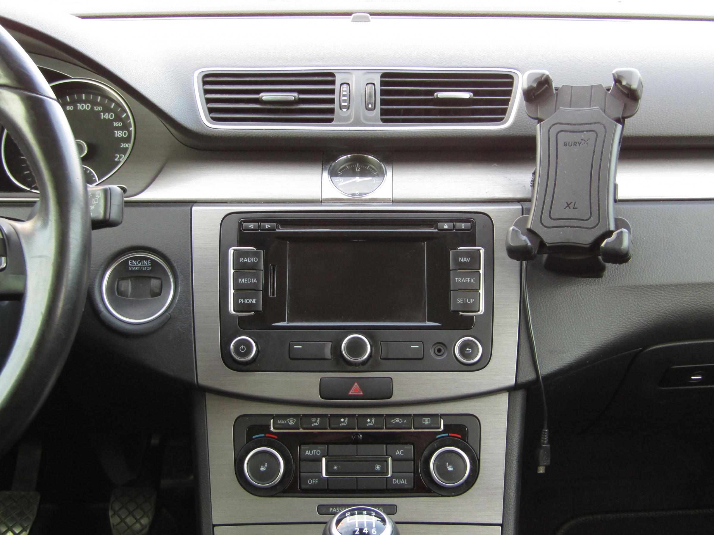 Volkswagen Passat, 2011 - pohled č. 10