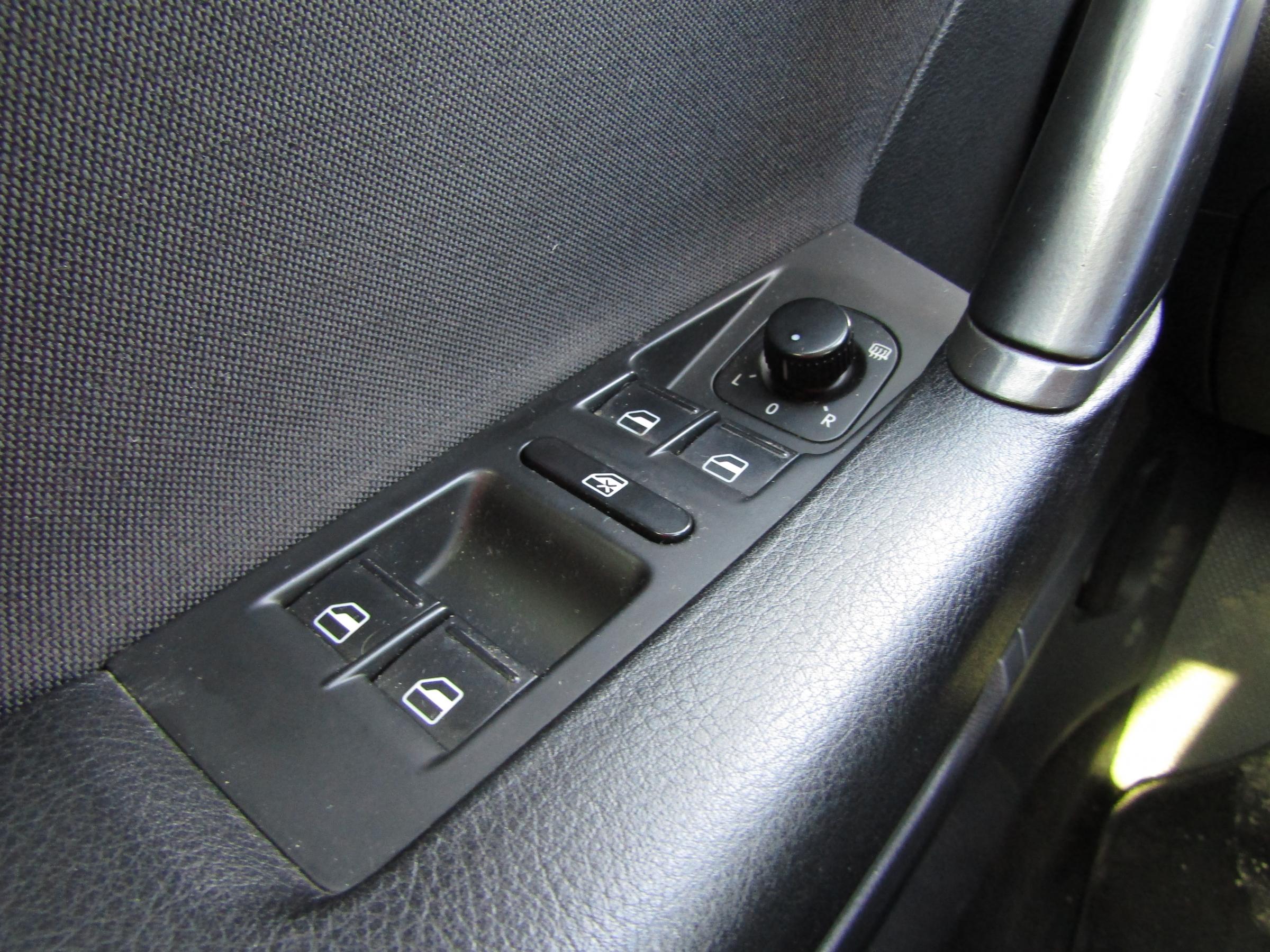 Volkswagen Passat, 2011 - pohled č. 15