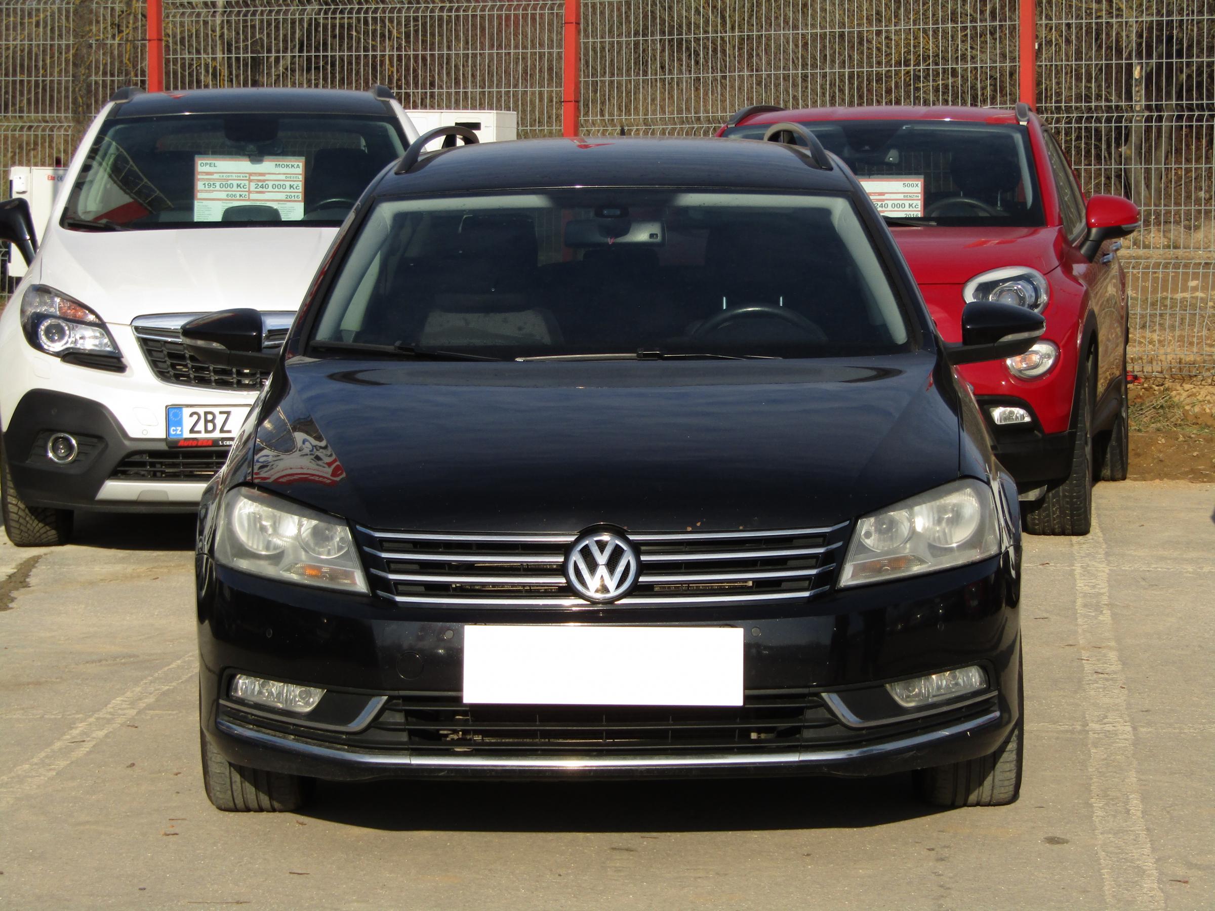 Volkswagen Passat, 2011 - pohled č. 2