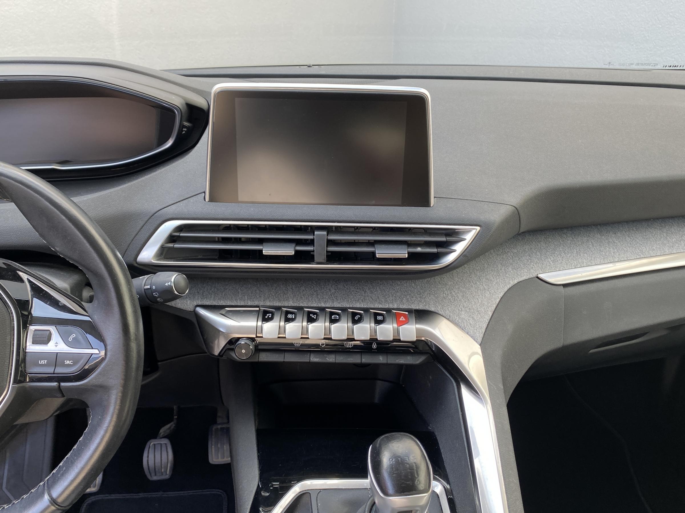 Peugeot 3008, 2018 - pohled č. 11