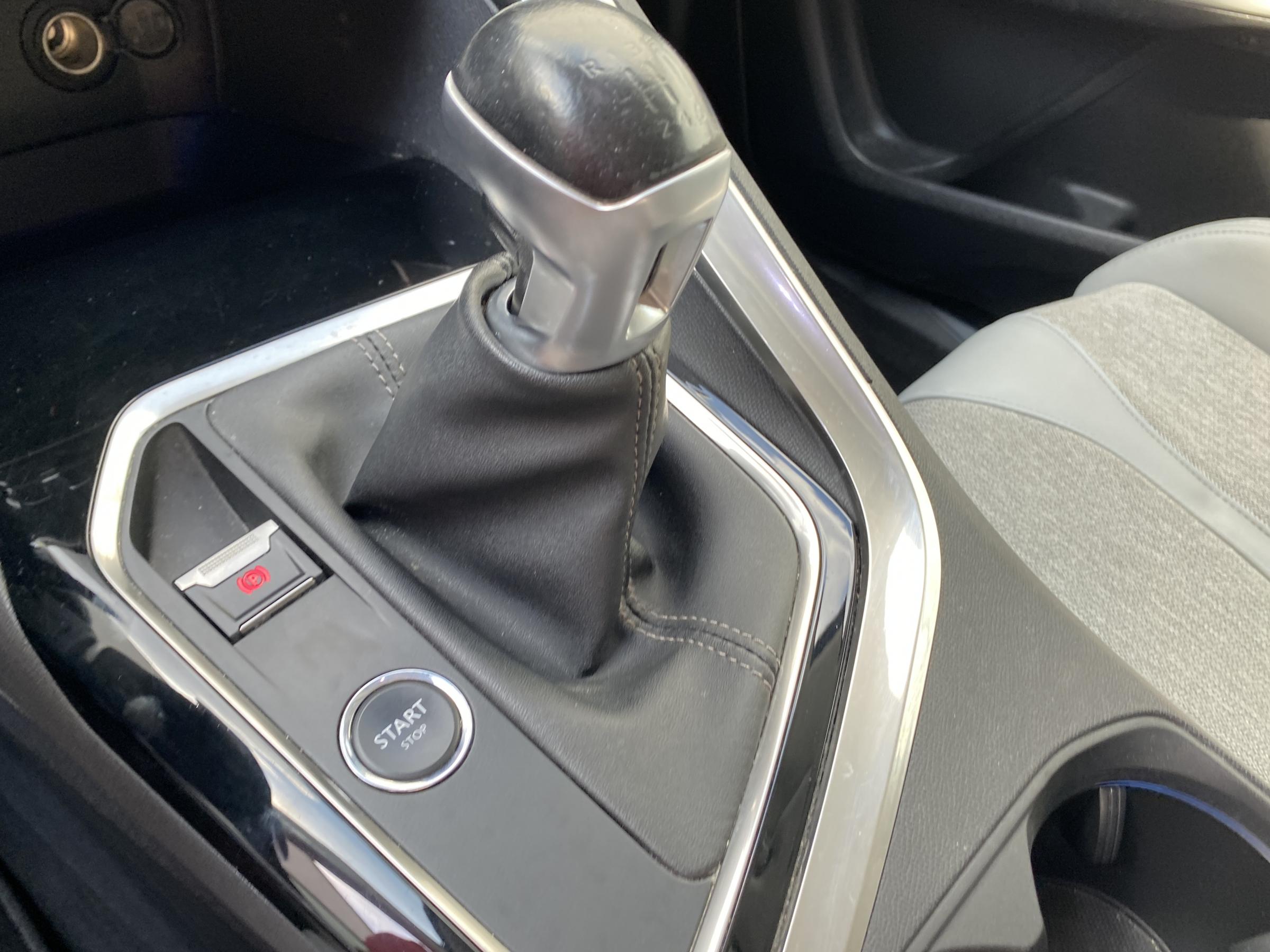 Peugeot 3008, 2018 - pohled č. 20